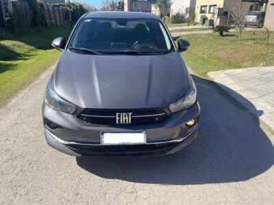 Fiat Cronos 2022 80.000km Precision 1.8