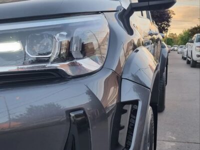 Toyota Hilux Srx 4x4 at 2.8tdi 204cv 2024 10.000km